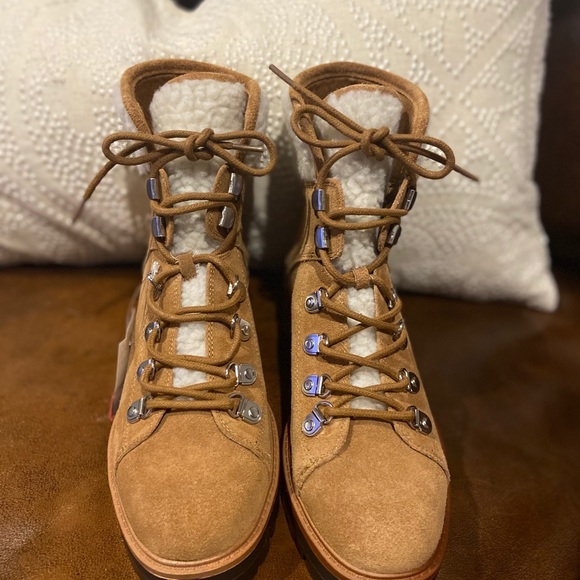 Marc Fisher Isalia Bootie - Picture 4 of 7